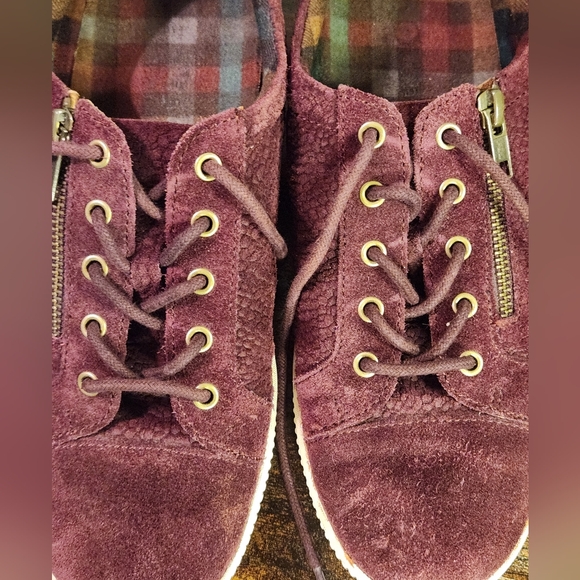 Born Suede Leather Side-Zip Sneakers - Women's size 8.5 - Picture 7 of 8